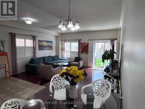 385 Comiskey Crescent, Mississauga, ON 