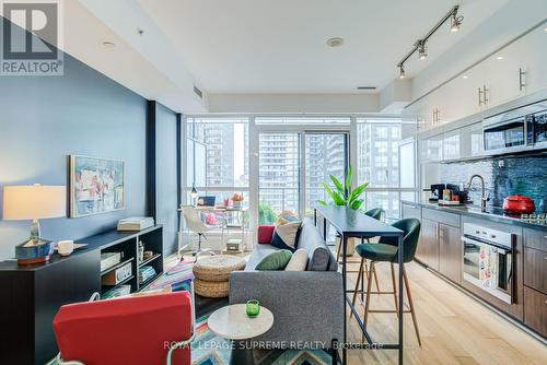 1710 - 8 MERCER STREET  Toronto, ON M5V 0C4