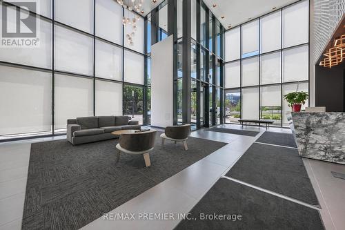 503 - 11 LILLIAN STREET , Toronto, Ontario M4S 2H7 3