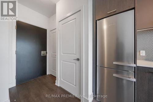 503 - 11 LILLIAN STREET , Toronto, Ontario M4S 2H7 4