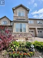 164 BEAVERIDGE AVENUE  Oakville, ON L6H 0M6