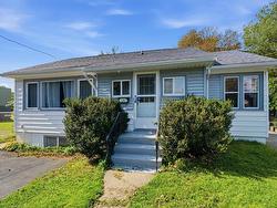 3360 St Andrews Avenue  Halifax, NS B3L 3Y1