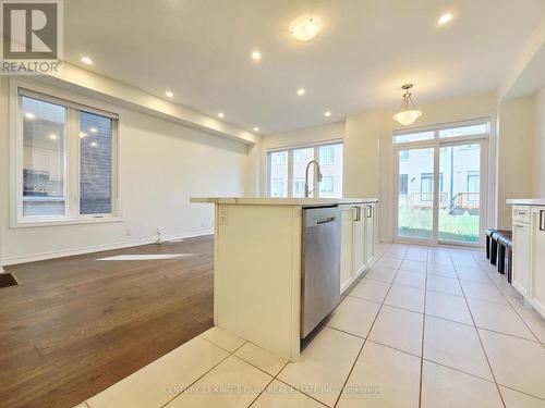 67 FREEMAN WILLIAMS STREET , Markham, Ontario L6C 3K4 5