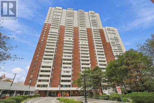 1419 - 1 MASSEY SQUARE  Toronto, ON M4C 5L4