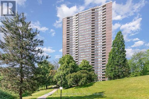 405 - 3100 KIRWIN AVENUE , Mississauga, Ontario L5A 3S6 4