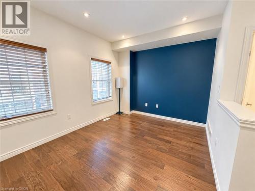 9 Hyde Park Mews, Kitchener, ON 