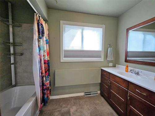 201 Wordsworth Way, Winnipeg, MB 