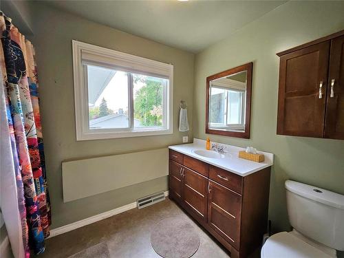 201 Wordsworth Way, Winnipeg, MB 