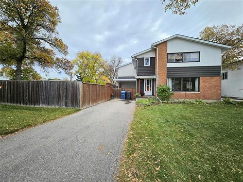 201 Wordsworth Way, Winnipeg, MB 