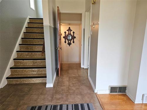 201 Wordsworth Way, Winnipeg, MB 