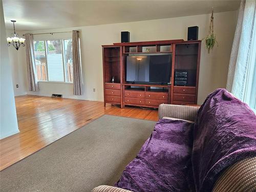 201 Wordsworth Way, Winnipeg, MB 
