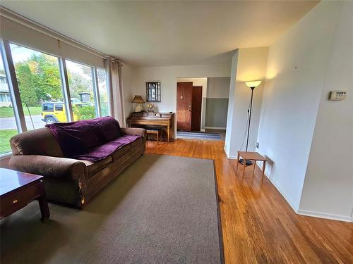 201 Wordsworth Way, Winnipeg, MB 