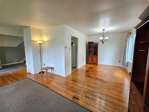 201 Wordsworth Way, Winnipeg, MB 