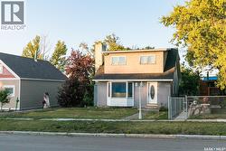 306 Saskatchewan AVENUE  Kerrobert, SK S0L 1R0