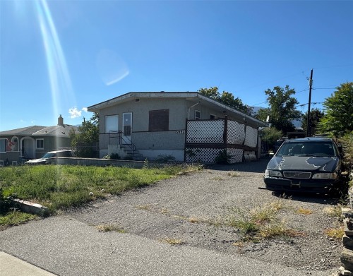 5952 Okanagan Street  Oliver, BC V0H 1T0