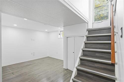 873 Beach Ave, Winnipeg, MB 