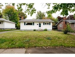 17 Bissett AVE  Moncton, NB E1E 2S3