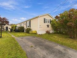 18 Birchill Drive  Eastern Passage, NS B3G 1C8