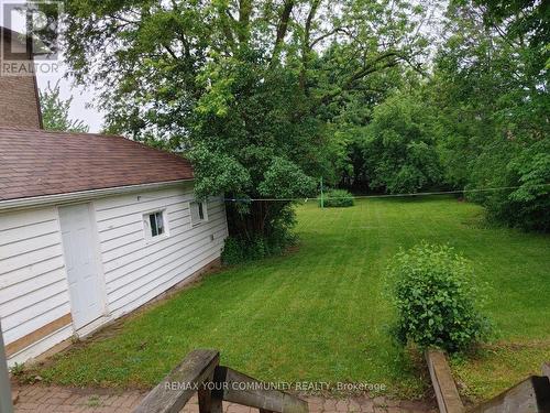 MAIN FLOOR - 82 CAINES AVENUE , Toronto, Ontario M2R 2L3 3