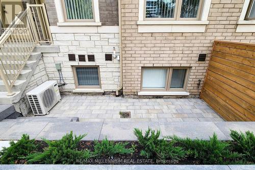 TH 350 - 100 HONEYCRISP CRESCENT , Vaughan, Ontario L4K 0N7 4