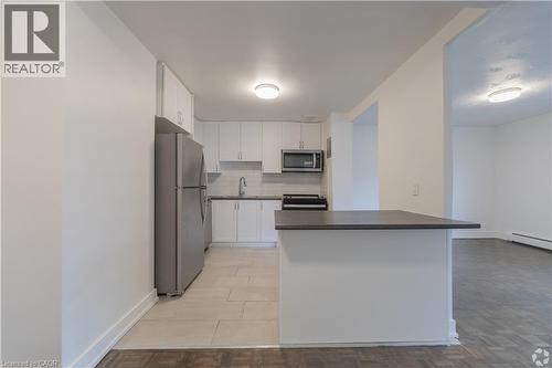 285 ERB Street W Unit# 809 , Waterloo, Ontario N2L 1W4 2
