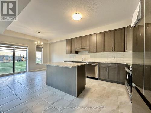 49 SAFFRON WAY , Pelham (Fonthill), Ontario L0S 1E1 5
