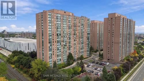 510 - 135 HILLCREST AVENUE  Mississauga, ON L5B 4B1
