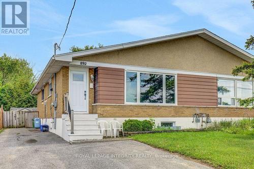 B - 892 BASELINE ROAD , Ottawa, Ontario K2C 0A4 2