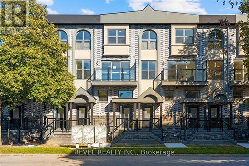 7 - 200 RAILWAY ENGINE HOUSE WAY , Whitby, Ontario L1N 0P7