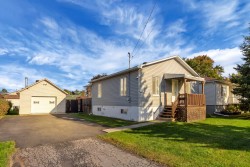 528 Rue St-Jean  Beauharnois, QC J6J 1R9
