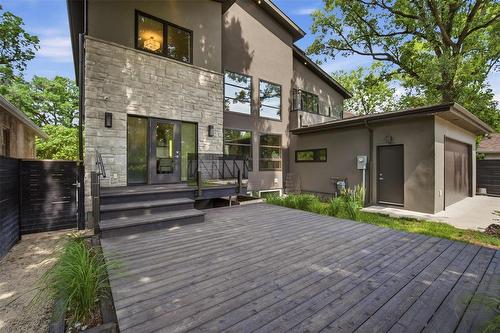 916 Somerset Avenue, Winnipeg, MB 