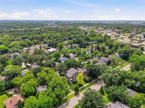 916 Somerset Avenue, Winnipeg, MB 