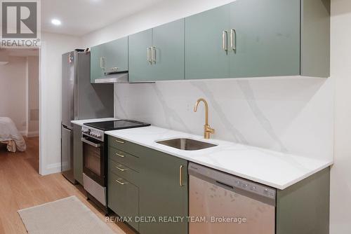 BASEMENT APARTMENT - 7 CRAVEN ROAD , Toronto (Greenwood-Coxwell), Ontario M4L 2Z4 4