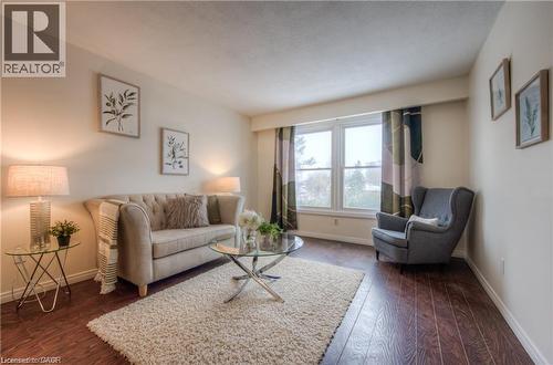 206 GREEN VALLEY Drive Unit# 7 , Kitchener, Ontario N2P 1G9 4