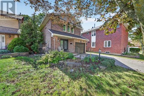 39 LONGFELLOW COURT , Whitby, Ontario L1N 6V7 3