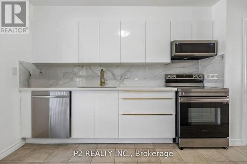 22 - 22-25 GOSFORD BOULEVARD N  Toronto, ON M3N 2G7