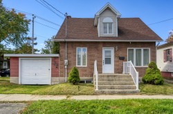 2890 Rue Arthur-Francoeur Trois-Rivières, QC G8Z 2Z8