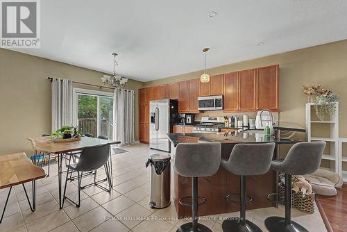 UPPER - 65 JESSICA DRIVE , Barrie, Ontario L4N 5T3 2