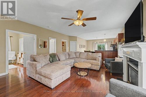 UPPER - 65 JESSICA DRIVE , Barrie, Ontario L4N 5T3 5