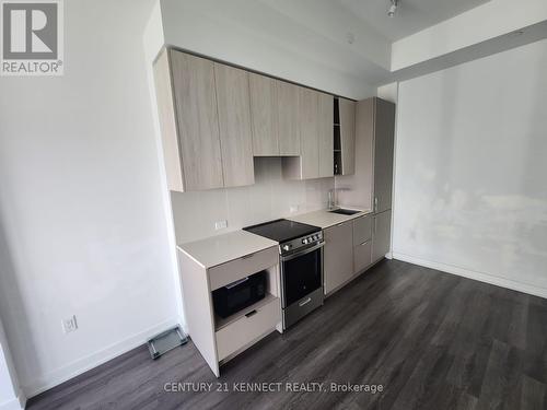 3713 - 3883 QUARTZ ROAD , Mississauga, Ontario L5B 0M4 4