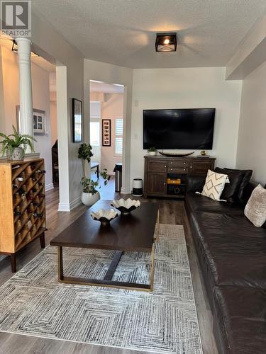 76 EASTHAMPTON ROAD , Hamilton, Ontario L8E 6C4 4