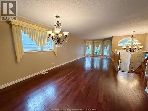 546 COMPTON COURT , Windsor, Ontario N9H 4P7 3