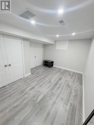 925 BYRON STREET N , Whitby, Ontario L1N 4P2 4