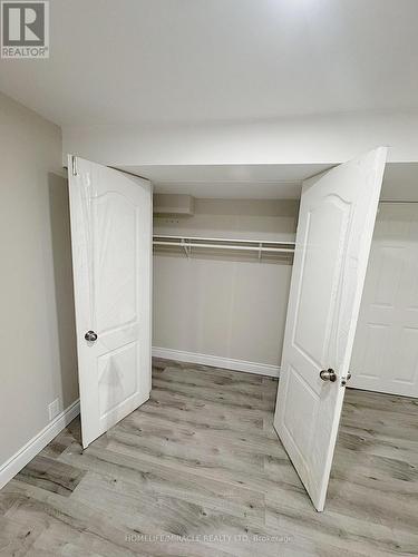 925 BYRON STREET N , Whitby, Ontario L1N 4P2 5