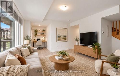 13 MAGNOLIA LANE  Barrie, ON L9J 0N9