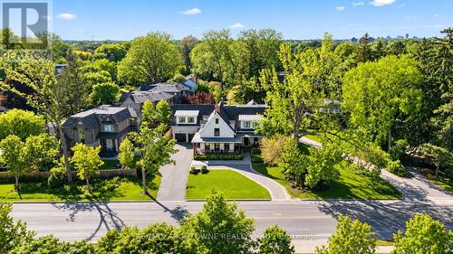 489 LAKESHORE ROAD W  Oakville, ON L6K 1G4