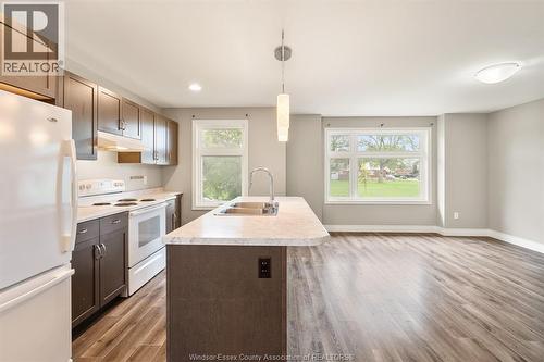 766 Irvine AVENUE , Windsor, Ontario N8X 2T2 5