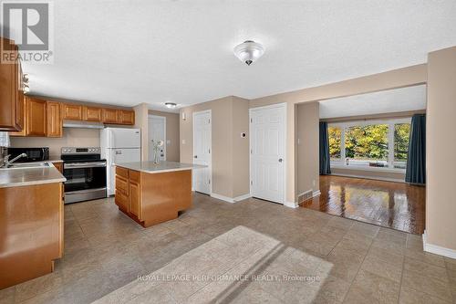 2258 Russell Road, Ottawa, ON 