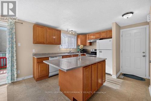 2258 Russell Road, Ottawa, ON 