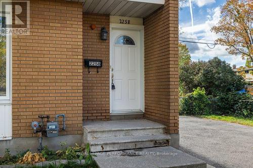 2258 Russell Road, Ottawa, ON 